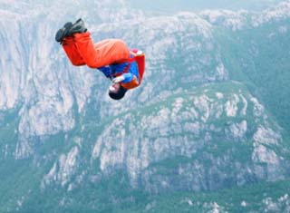 Информация для семей BASE джамперов