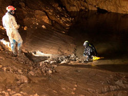 Пещера «Северная». Май 2011, Екатиренбург. Максим Козионов.